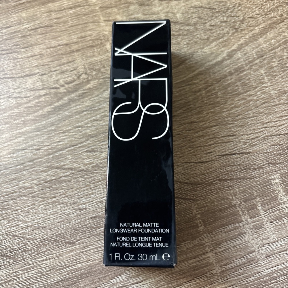 Nars Natural Radiant Longwear Foundation Light 0 Siberia 1 fl oz